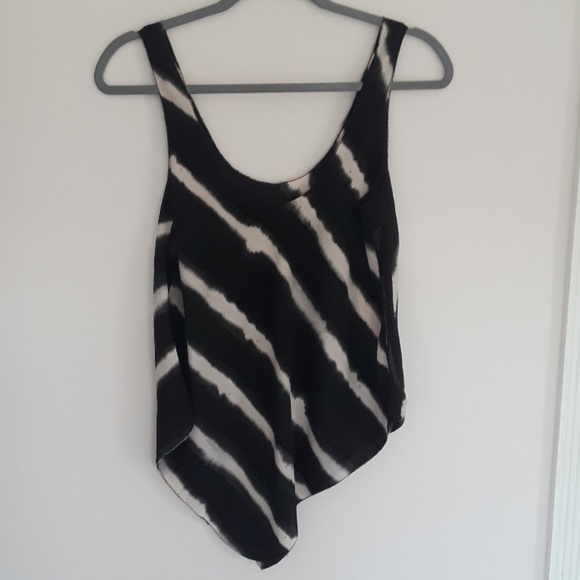 Top - Picture 2 of 5